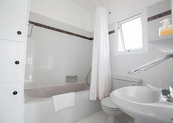 Kavo Sunshine - Beautiful 3 Bedroom With Private Pool * Protaras