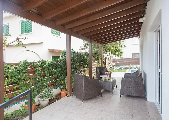 Villa Kavo Sunshine - Beautiful 3 Bedroom With Private Pool