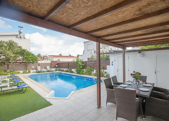 Villa Kavo Sunshine - Beautiful 3 Bedroom With Private Pool Protaras