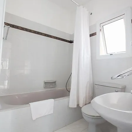 Kavo Sunshine - Beautiful 3 Bedroom With Private Pool * Πρωταράς